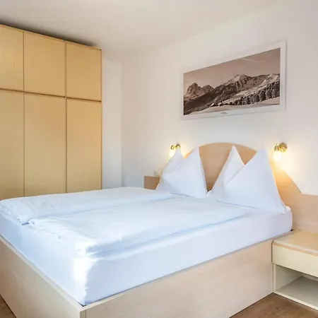 Erina App B2 Apartment *