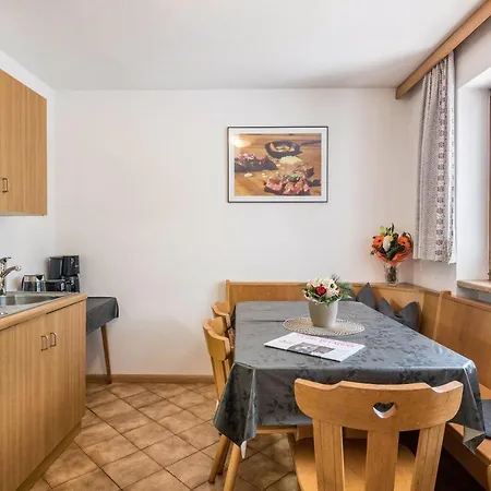 Erina App B2 Apartment *