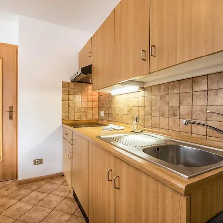 Apartment Erina App B2 *